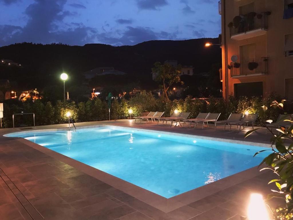 Hotel Riviera Deiva Marina Buitenkant foto