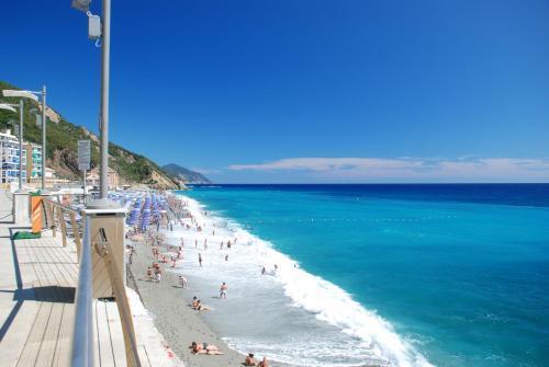 Hotel Riviera Deiva Marina Buitenkant foto